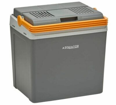 Die Aequator Kühlbox: Perfekt für Auto, Boot und Camping. Kühl- und Warmhaltefunktion inklusive.
