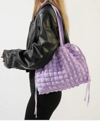 Stilvolle Kleinigkeit: Modische Handtasche für Damen, praktisch und elegant für jeden Anlass.