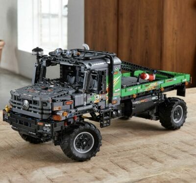 LEGO Technic Mercedes-Benz Zetros Offroad-Truck - 46% Rabatt 4 LEGO Technic