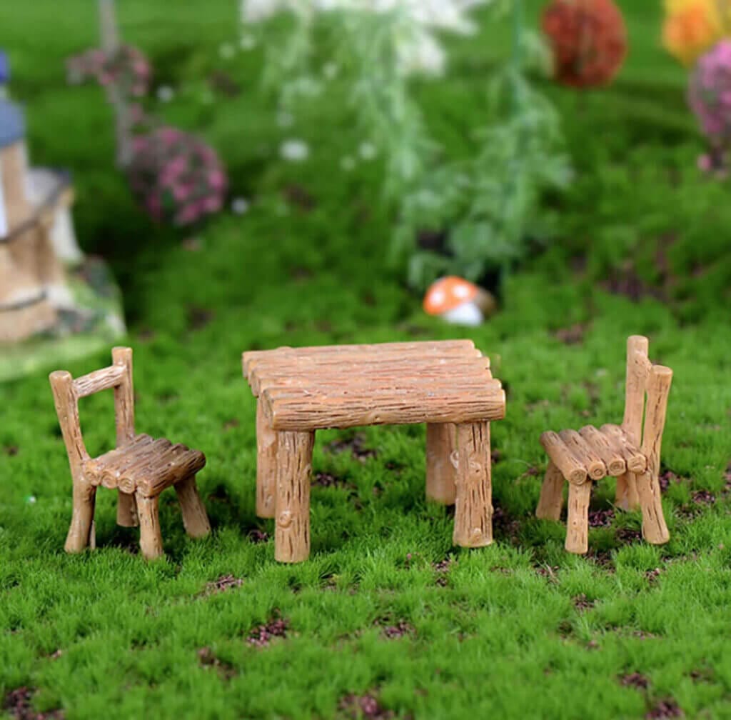 Snakell Mini Deko-Set aus Tisch und Stühlen – 70% Rabatt