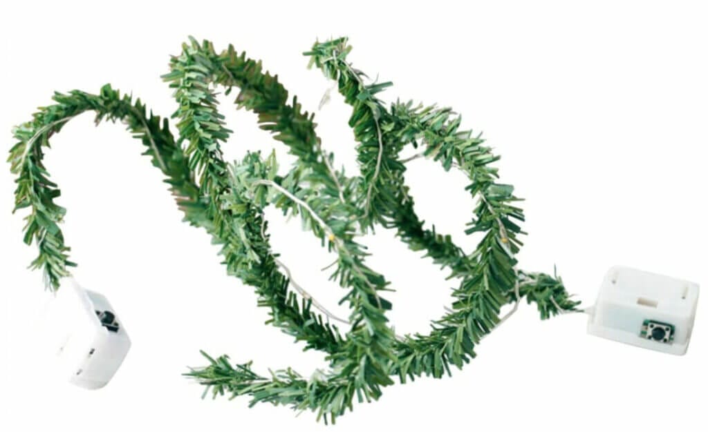 Zum Dekorieren: Lichterkette mit künstlichem Tannengrün – 70% Rabatt