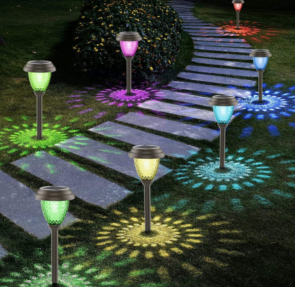 Jetzt zum halben Preis: Bunt leuchtende Solarlampen – 50% Rabatt