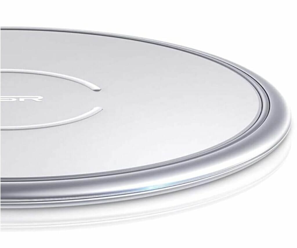ESR Wireless Charger Ladepad (10W / 7.5W) – 50% Rabatt