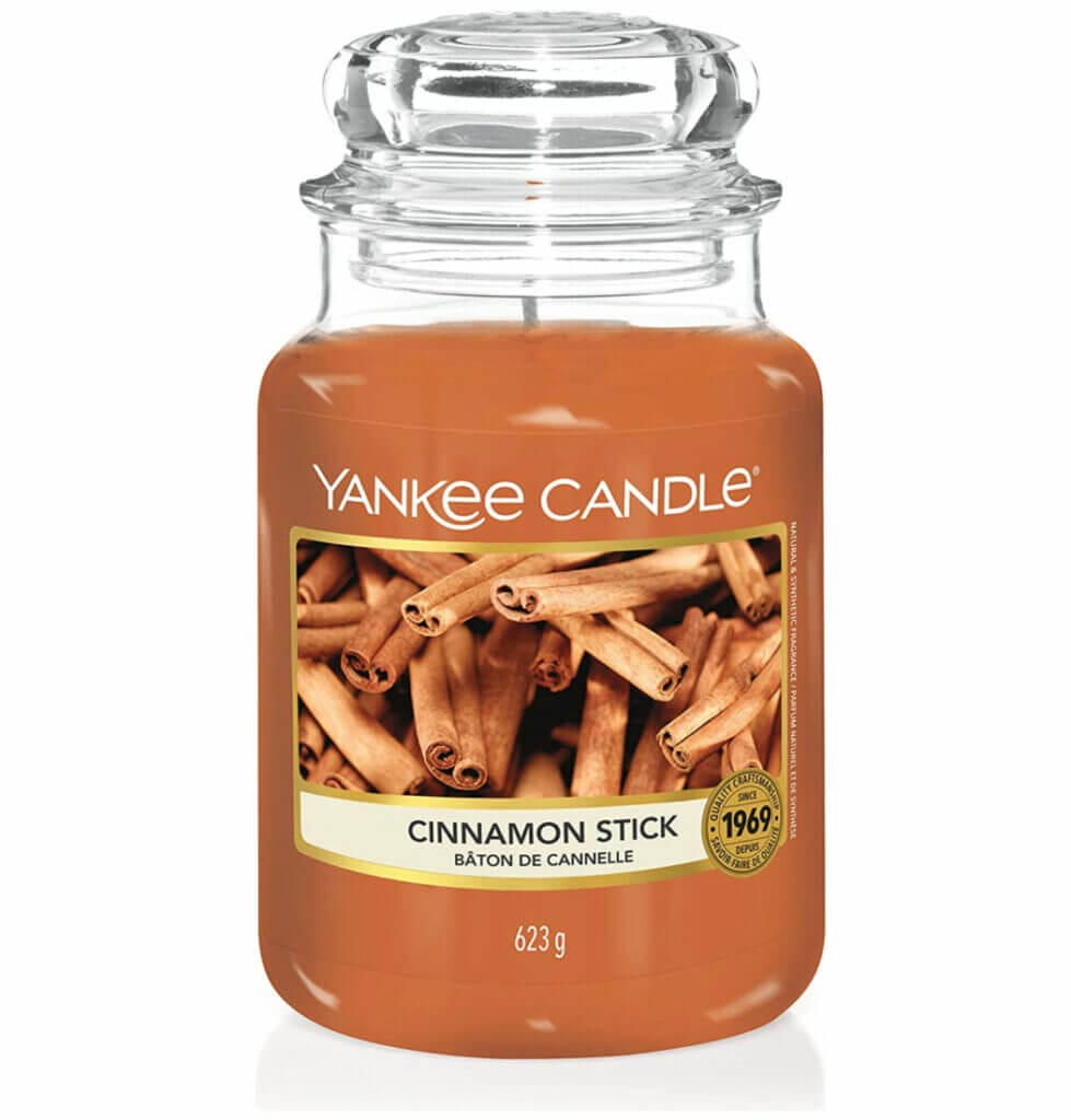 Yankee Candle Duftkerze im Glas (groß) in der Sorte Cinnamon Stick – 23% Rabatt