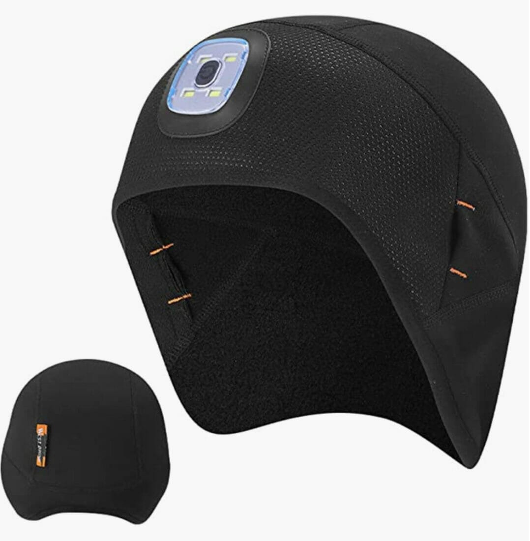 Mit verschiedenen Helligkeitsstufen: CalmGeek LED Mütze – 50% Rabatt