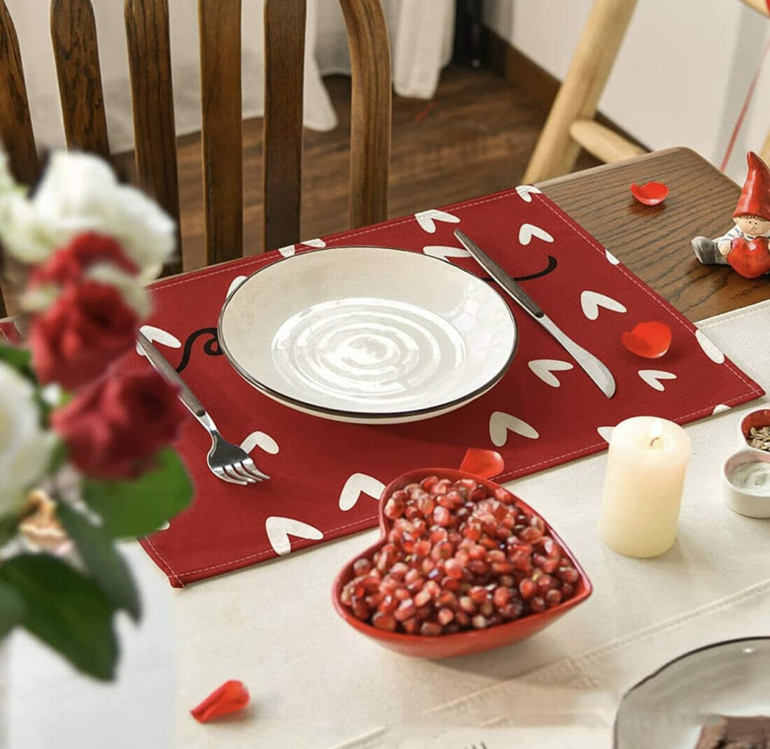 Tischset im Herzchen-Design – 70% Rabatt