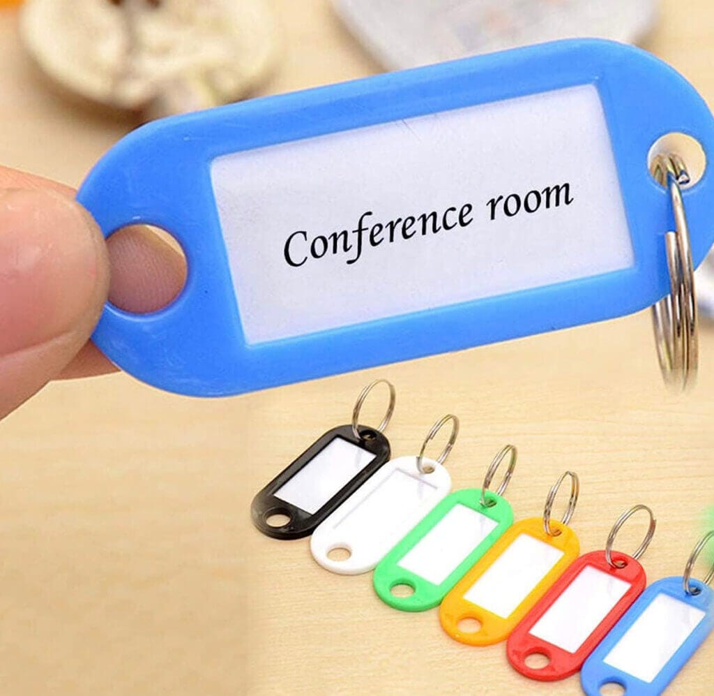 20-teiliges Kunststoff Schlüsselanhänger Set – 60% Rabatt