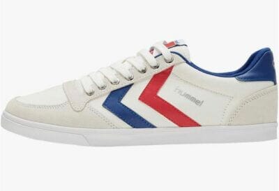 hummel Sneaker Slimmer in Beige mit blauen und roten Akzenten