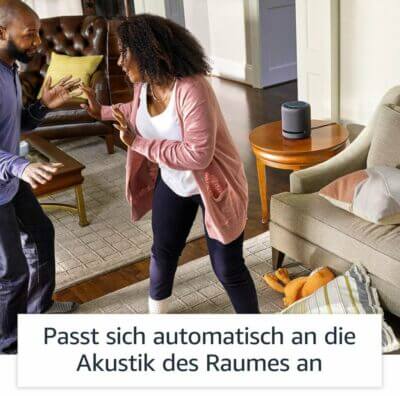 Passt sich automatisch an die Akustik des Raumes an