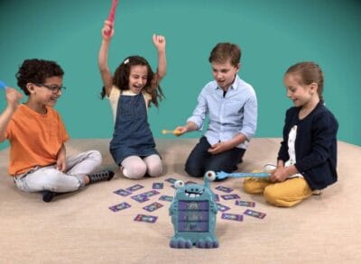 Kinder spielen Schmidt Spiele Monsterjäger