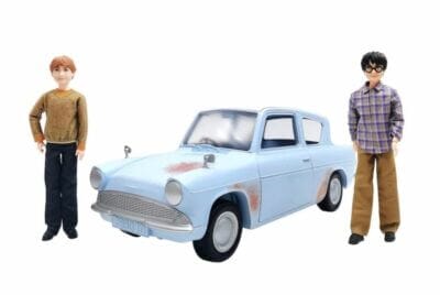 Harry Potter und Ron Weasley im fliegenden Auto: Magisches Spielset mit 2 Puppen und einem Spielzeugauto.