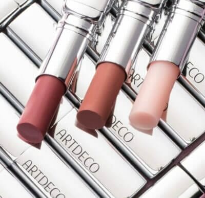 ARTDECO Color Booster Lip Balm: Pflege und natürliche Farbe für volle, verführerische Lippen.