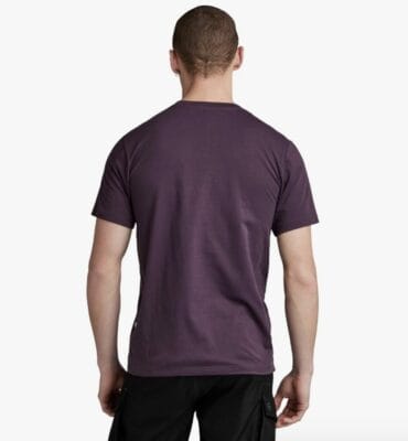 G-STAR RAW Poem Slim T-Shirt für Herren: Origineller Look, purpur, bequeme Passform. Stil trifft Komfort.