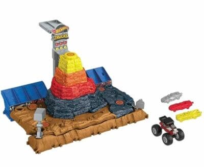 Hot Wheels Monster Trucks Bone Shaker Spielset: Ultimativer Schrottplatz mit exklusivem Truck und 3 Autos.