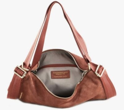 Mandarina Duck Mellow Velvet Tasche: Eleganz trifft Funktionalität. Kalbsleder, geräumig und komfortabel. Zeitloses Design.