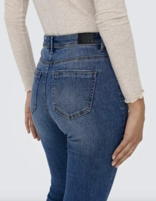 ONLY Damen Jeans in unterschiedlichen Größen 