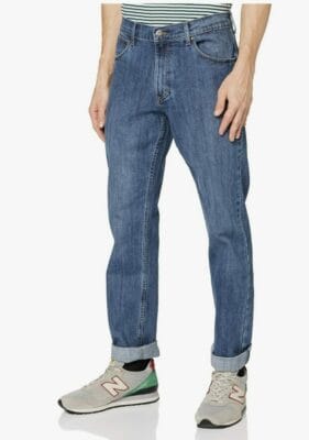 Klassischer Stil: Wrangler Herren Authentic Regular Jeans - Zeitlose Denim-Eleganz für jeden Anlass.