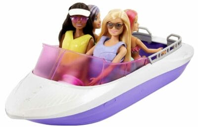 Barbie HHG60 im Schnellboot mit Freundinnen