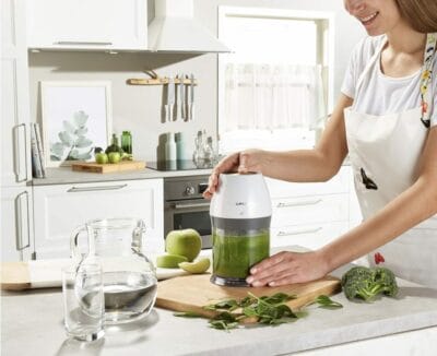 Grundig CH 6280 w Multi-Zerkleinerer: 450 Watt, 4 Edelstahlmesser, BPA-frei, spülmaschinenfest, ideal für Babynahrung.