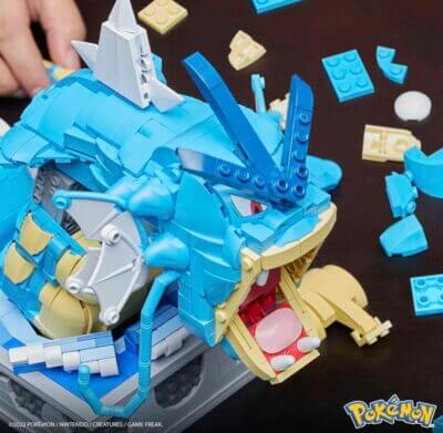 Mega Pokémon Bauset Garados, 2186 Teile, mechanisiert und beweglich, inklusive Display-Ständer, ab 12 Jahren.