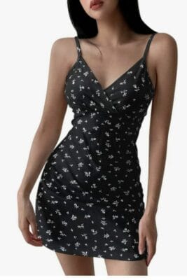Damen Kleid: Trendiges Blumendruckdesign, perfekt für Strandtage und entspannte Sommertreffen.