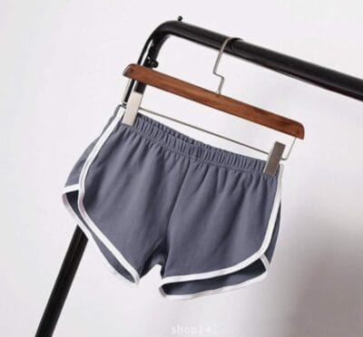 Elegante Sport Shorts für Damen: Bequem, baumwollreich, ideal für Yoga und Schlaf, in verschiedenen Farben.
