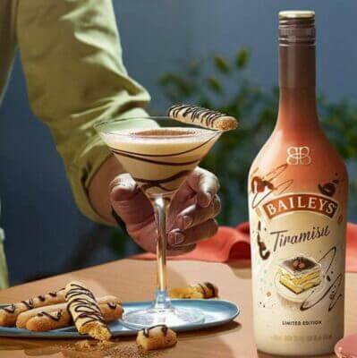 Baileys Tiramisu im Glas mit Knabbereien