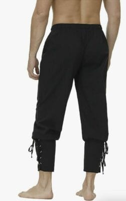 Entdecke bequeme Jogginghosen für Herren mit elastischem Bund und Taschen für den Alltag.