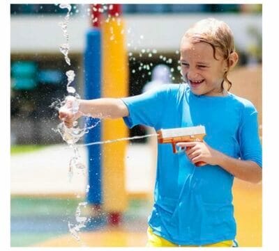 Wasserpistolen für Kinder: Große Reichweite, sommerlicher Spaß für Poolpartys und Gartenabenteuer.