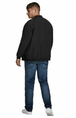 Entdecke die stilvolle JACK & JONES Blousonjacke – perfekter Mix aus Komfort und zeitlosem Design!