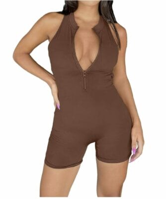 Stilvoller Damen Jumpsuit für jeden Anlass. Einteiliges Outfit für mühelosen Chic.