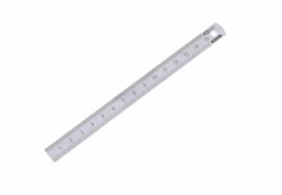 KS Tools 300.0101 flexibler Stahlmaßstab, 150mm, blendfrei mattiert, rostfrei, präzise Einheiten graviert.
