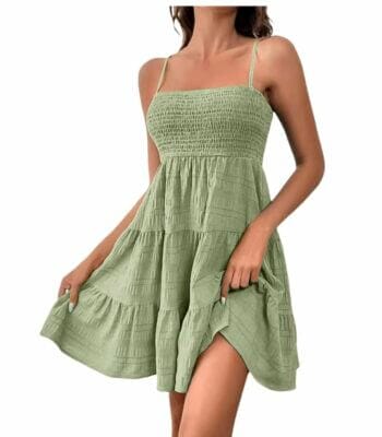 Mit dem Sommerkleid für Damen bist du bestens für die warmen Monate gerüstet.