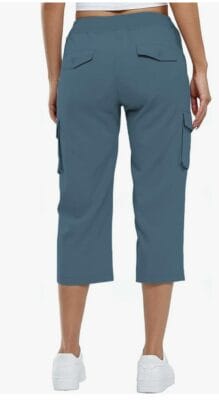 Hol sie Dir jetzt und bereichere Deine Garderobe mit dieser bequemen und vielseitigen Hose!