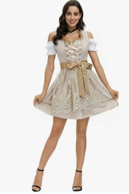 Gönne dir dieses stilvolle und bequeme Dirndl-Set und erlebe das Oktoberfest in vollen Zügen.
