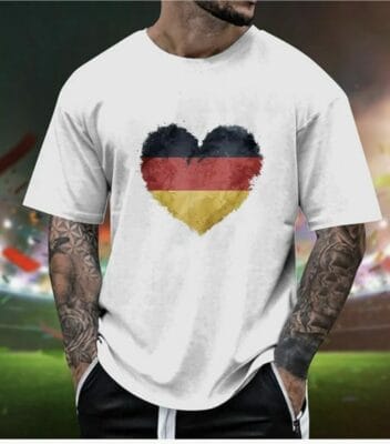 Hol Dir jetzt dieses modische und bequeme Herren T-Shirt und bereichere Deine Sommergarderobe um ein stylisches Stück. 