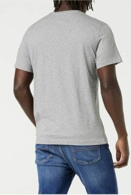  Hol dir jetzt das TJM Original Slim Fit Kurzarm-T-Shirt und erlebe den Unterschied, den ein hochwertiges Markenshirt machen kann.
