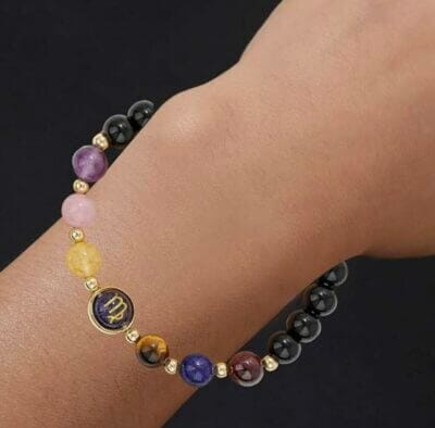 Verleihe deinem Look eine persönliche Note und entdecke die Magie der Sternzeichen Armbänder noch heute!