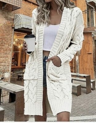 Greife jetzt zu und erweitere deine Garderobe mit der DHYUEN Strickjacke.