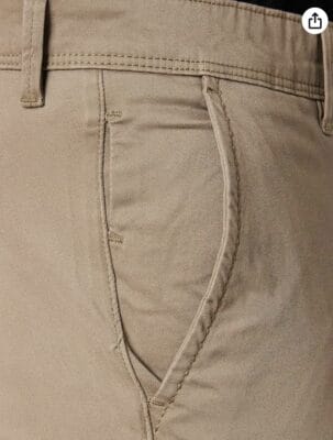 Stilvolle Chino Hose von JACK & JONES: Slim Fit, mittlere Taille, maschinenwaschbar, Beige, hochwertig.