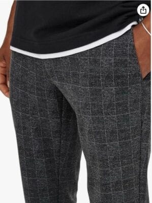 Stilvolle ONLY & SONS Chino Hose: Slim-Passform, hoher Tragekomfort und in verschiedenen Farben erhältlich.