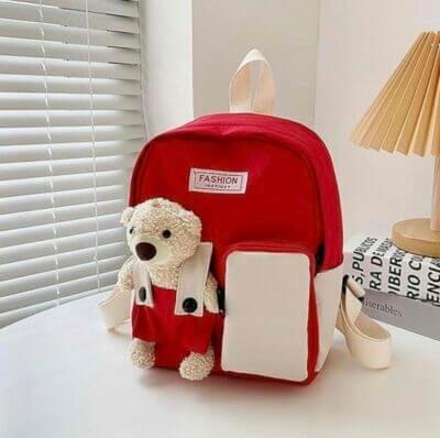 Bestelle noch heute und lass dich von der Qualität und dem charmanten Design dieses Kinderplüschrucksacks überzeugen!