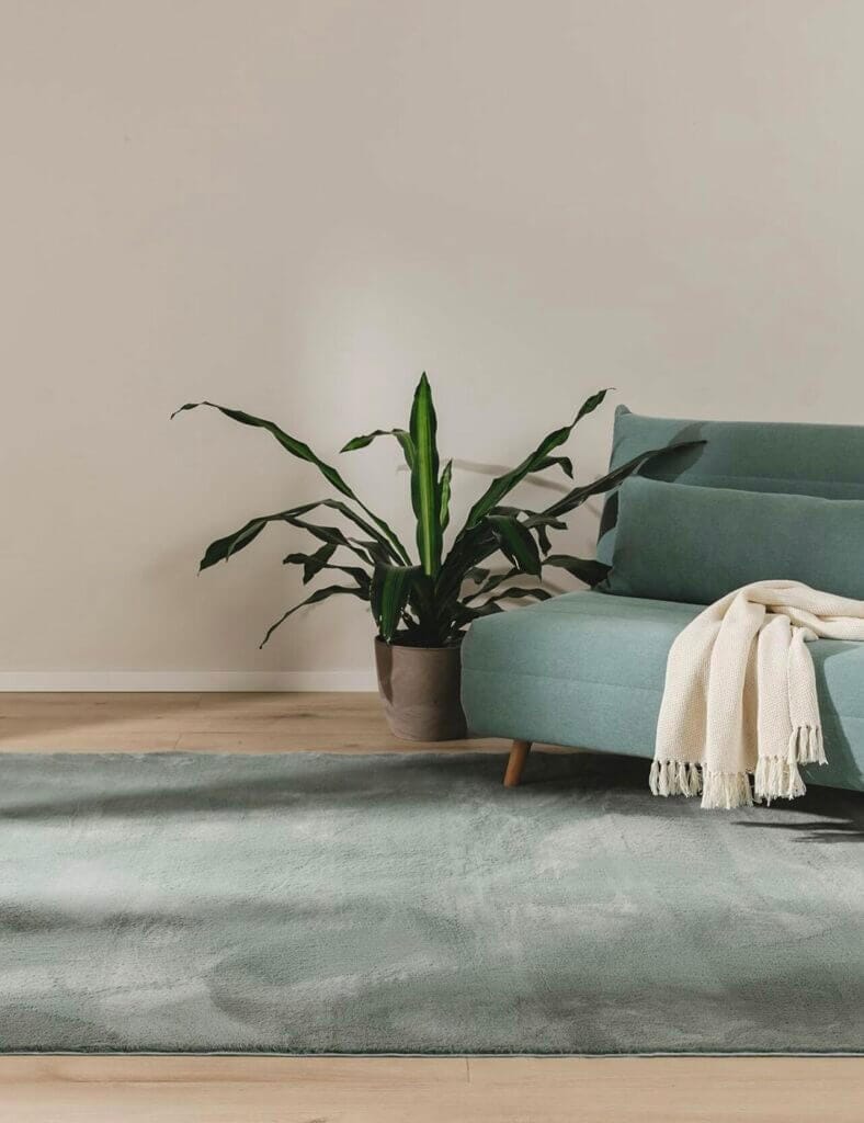 benuta Kunstfaser Fellteppich FURRY in Grün (60 x 120 cm) – 58% Rabatt