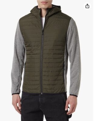 Leichte Jacke mit Daunenoptik – ideal für Frühling und Herbst, modern und bequem.

