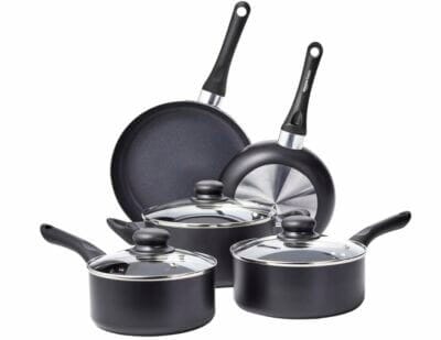 8-teiliges Amazon Basics Kochgeschirr: Inklusive Töpfe und Pfannen, Antihaft, kühlbleibende Griffe, handwaschbar.