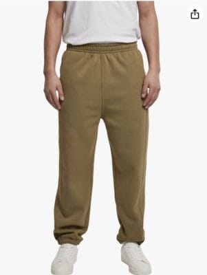 Bequeme Urban Classics Herren Jogginghose in über 20 Farben und bis Größe 5XL erhältlich.