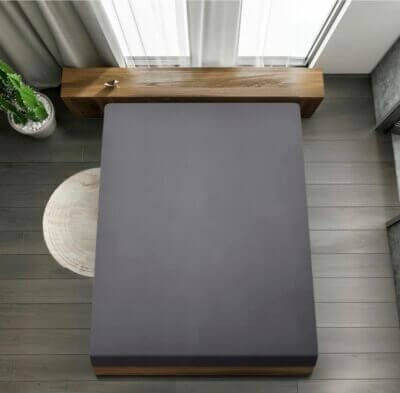 Luxuriöses Utopia Bedding Spannbettlaken 180x200 cm - Weich, geschmeidig, und ganzjährig komfortabel.