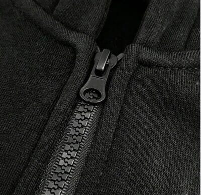 Herren Hoodie mit halbem Reißverschluss: Einfarbig, Fleece, Y2K Stil, perfekt für entspannte Übergangstage.