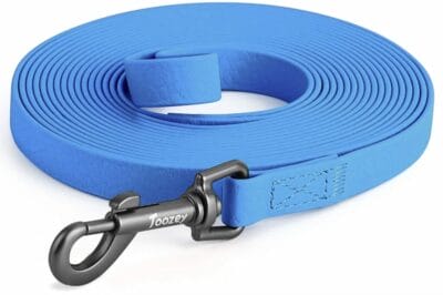 Schleppleine mit Netztasche – Langlebig, sichtbar im Gras, verschiedene Längen, sicher für Outdoor-Aktivitäten.