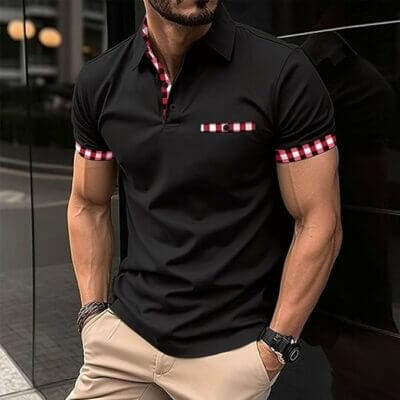 Klassisches Poloshirt mit kurzem Arm, sportlichem Kragen und Knopfleiste – perfekt für Alltag und Freizeit.